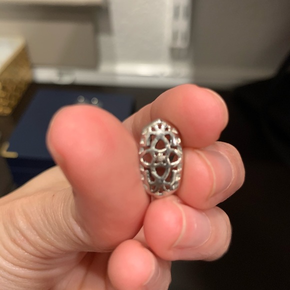 Kendra Scott earrings - Picture 3 of 3